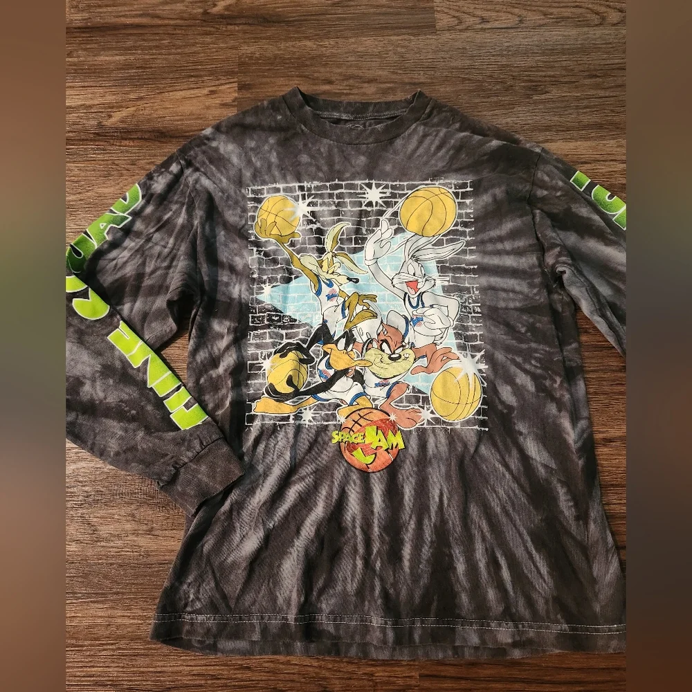 Tune squad long sleeve